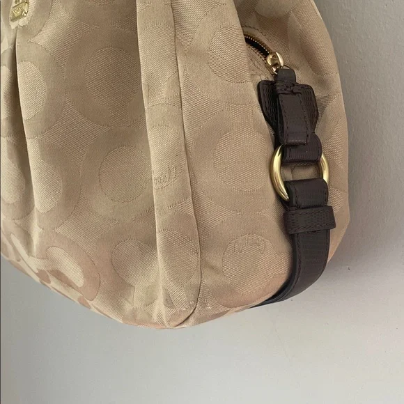 Coach Madison Maggie Signature Shoulder Bag - Picture 6 of 11